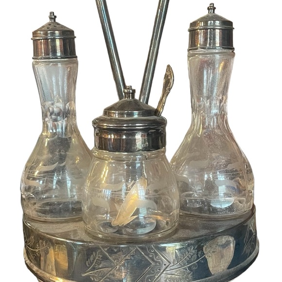 Antique Meriden B Company 5 Piece Condiment Set, Etched Glass, Spoon, 1852-1898 - Picture 15 of 16
